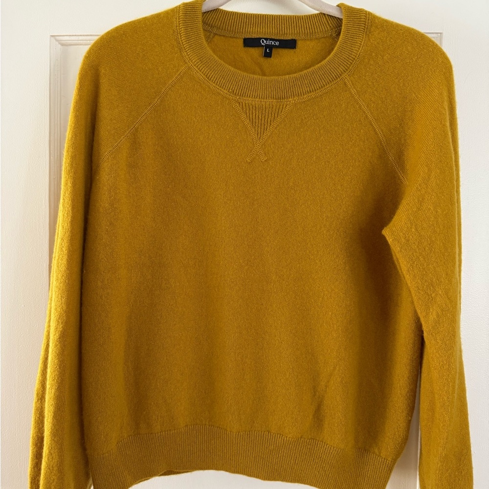 Quince Golden Women's Cashmere Crew Neck Sweater